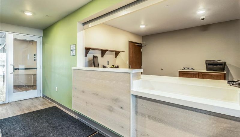 Hal - Extended Stay America Suites - Minneapolis - Airport - Mendota Heights