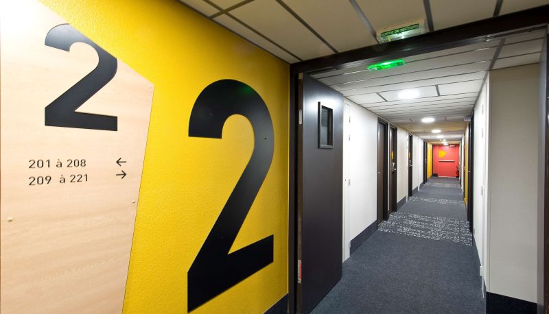 Hall - B&B HOTEL Pau Zénith 3 étoiles