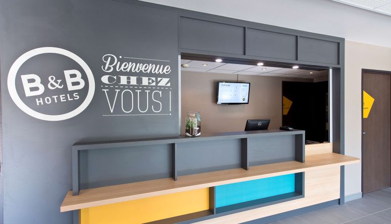 Hall - B&B HOTEL Pau Zénith 3 étoiles