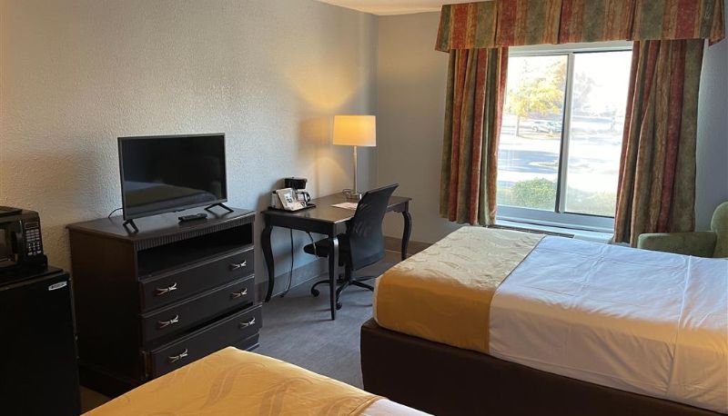 Room - SureStay Plus by Best Western Durham Medical Center
