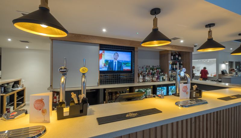 Bar - Holiday Inn SWINDON by IHG