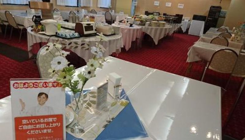 Frühstücksraum innerhalb des Restaurants - Hotel Hikari Hills