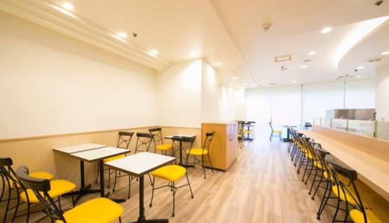Restoran içinde kahvaltı salonu - Hotel S-Plus Hiroshima Peace Park