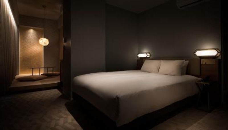 Camera - Bespoke Hotel Shinjuku
