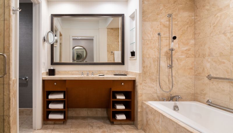 Zimmer - The Ritz-Carlton Boston