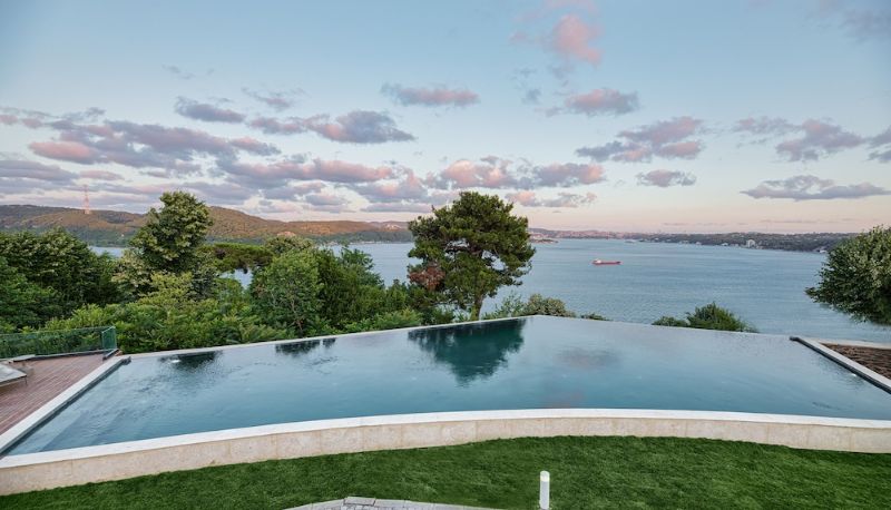 Piscina - KOCATAS MANSIONS