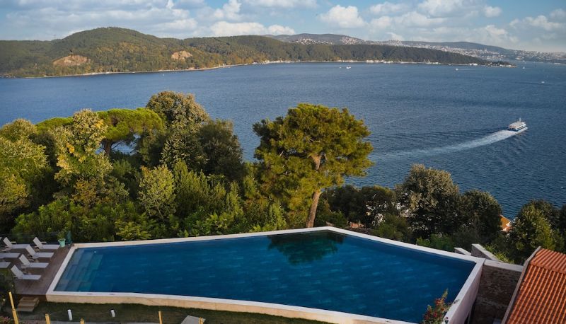 Piscina - KOCATAS MANSIONS
