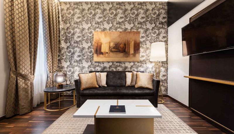 Info - AUREA LEGENDS BY EUROSTARS HOTEL COMPANY
