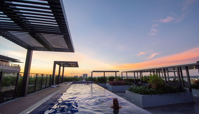Piscina - Magnum Serviced Apartments