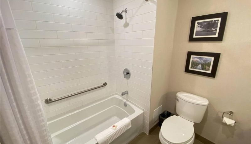 Zimmer - Comfort Inn and Suites
