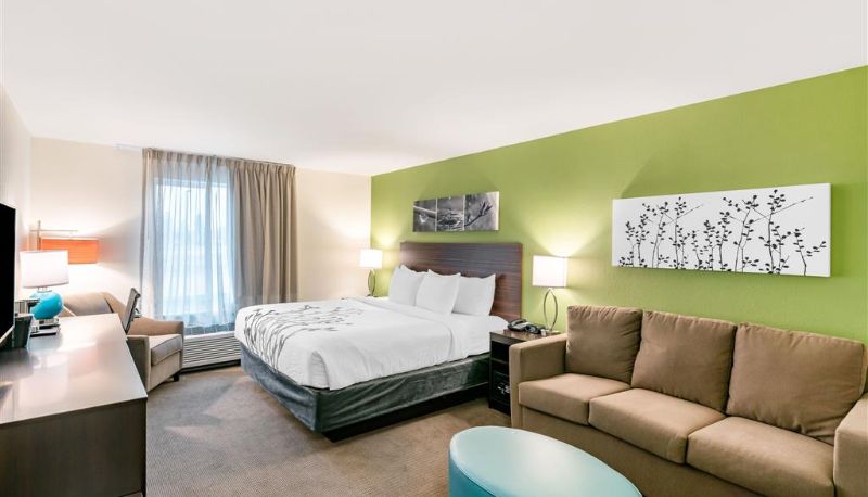 Room - Sleep Inn Spokane Airport