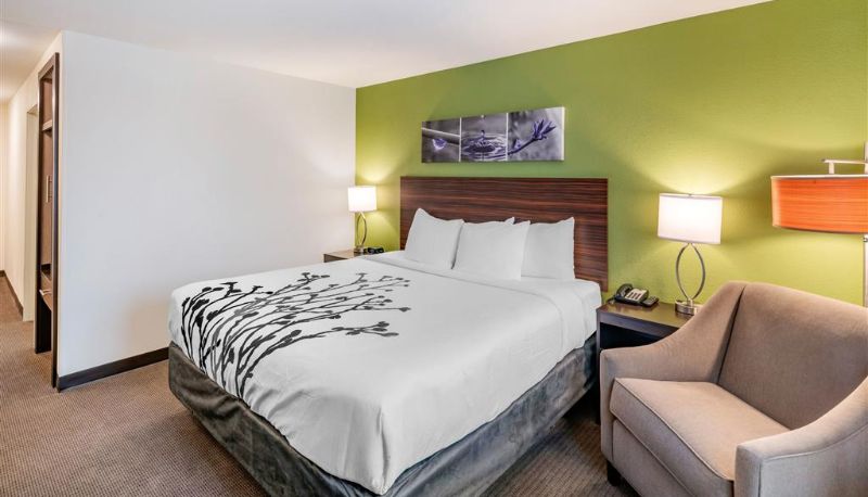 Room - Sleep Inn Spokane Airport