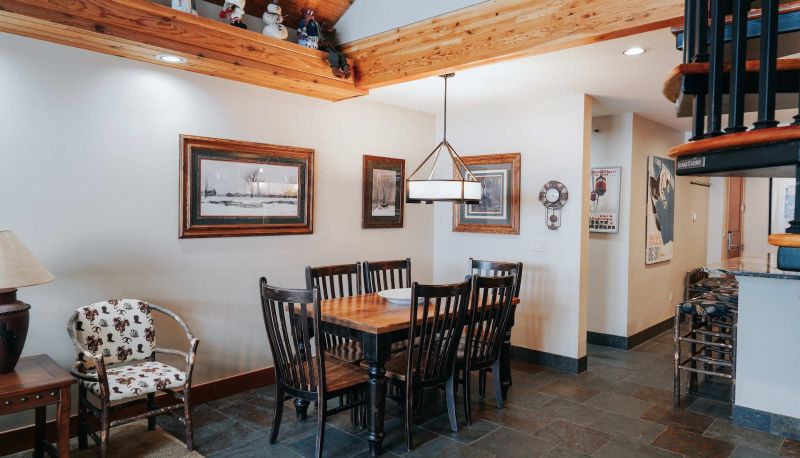 Zimmer - Vacation Rentals by Big Sky Resort