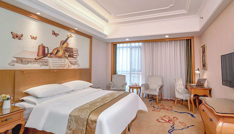 Camera - Hebei province Hotel )  Qian ’an vienna hotel(Tianbo People’s Square Qian'an Tianbo People's Square