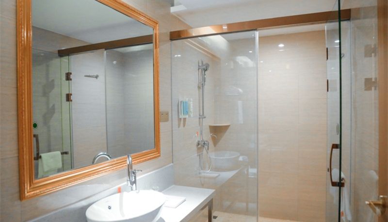 Info - Vienna 3 Hotel(Baoding Baigou International Trade City Friendship Road High Speed Railway Station Hotel) Baigou Youyi Road