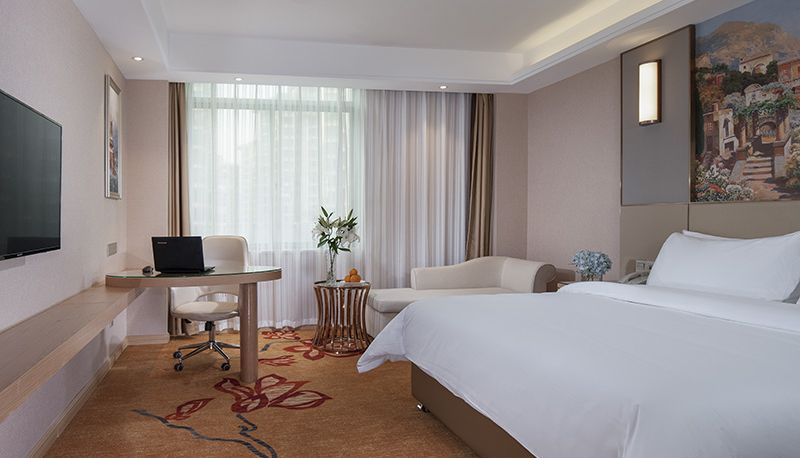 Exterior view - Vienna International Hotel Shishan Park  of Nanni Shishan Park , Xingning District government, Nanning