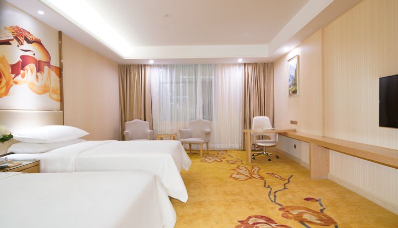 Camera - Vienna Hotel Huidong Convention and Exhibition Center High Speed Rail Station Guangdong Huidong Exhibition Center