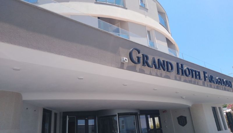 Información - Grand Hotel Faraglioni