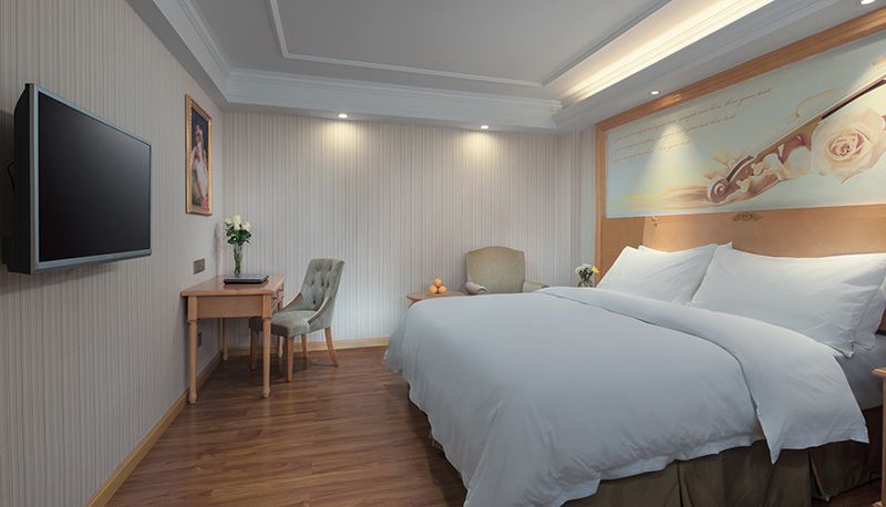 Zimmer - Vienna Classic Hotel(Guangdong Qingyuan Lianzhou Mansion Hotel) Lianzhou building, Qingyuan