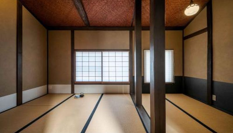 Zimmer - Hatoba an Machiya House