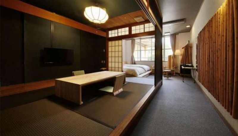 Camera - RYOKAN OQOQ-Tamai Bekkan
