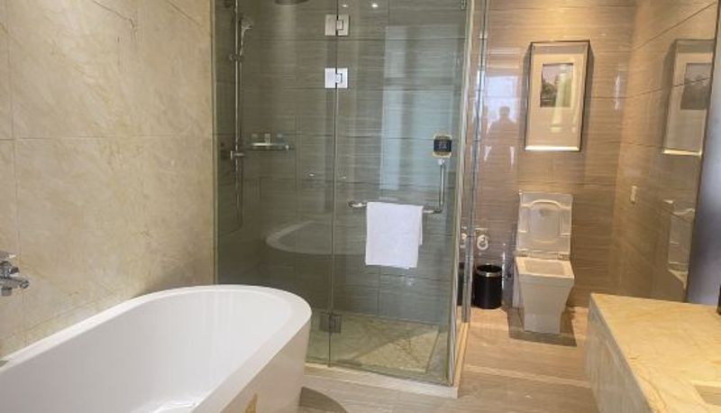 Camera - Chuanyu Holiday Hotel
