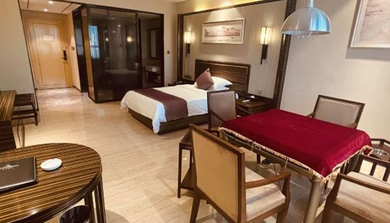 Widok wnętrza - Longchuan Glen Yuntian Yue Hotel