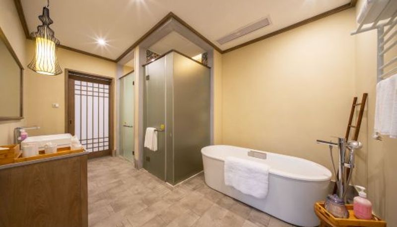 Camera - Blossom House  Wuzhen