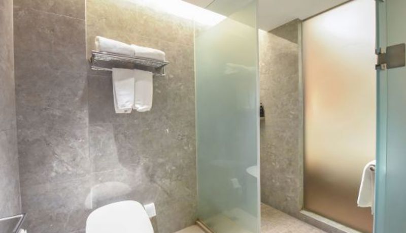 Camera - Wisdom Park) Shipu Hotel (Ningbo Science and Technology Innovation Center