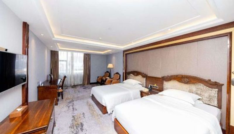 Camera - Honor Hotel
