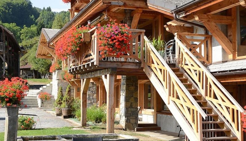 Otel açık alanı - Café-Hôtel Le Morillon
