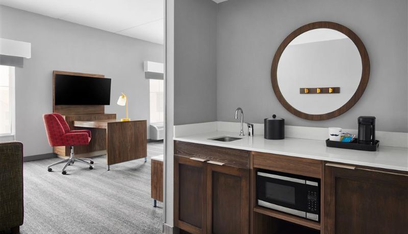 Zimmer - Hampton Inn & Suites Charlotte Steele Creek
