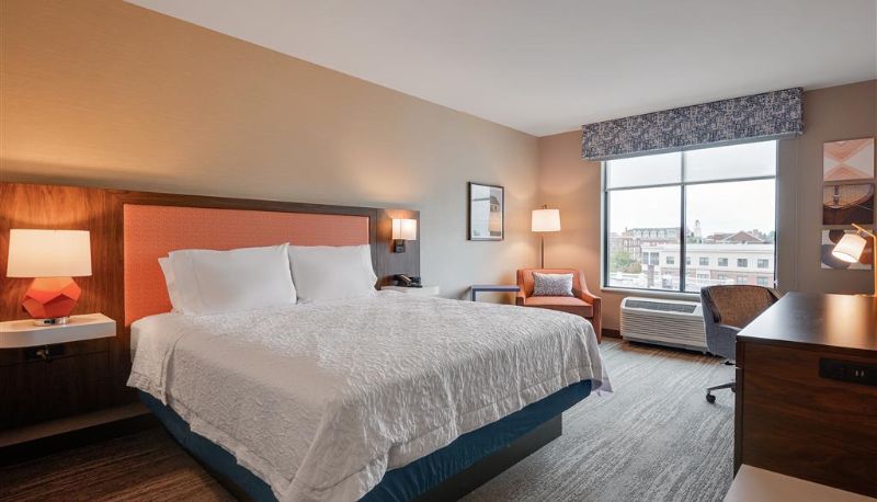 Zimmer - Hampton Inn Salem Boston MA