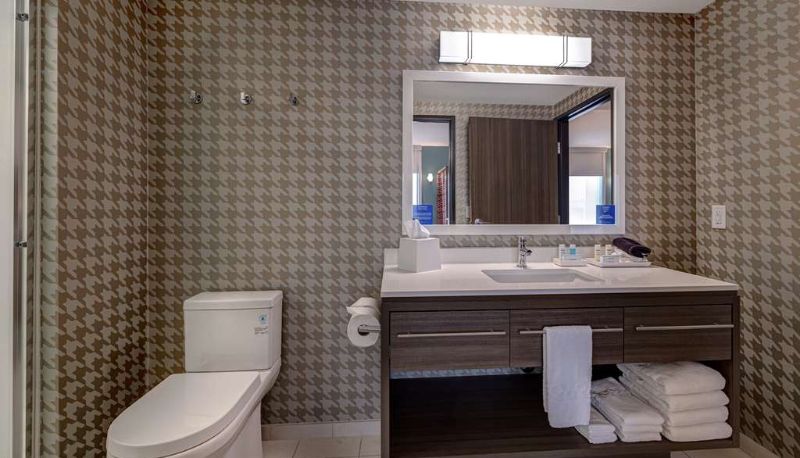 Camera - Home2 Suites by Hilton Dekalb