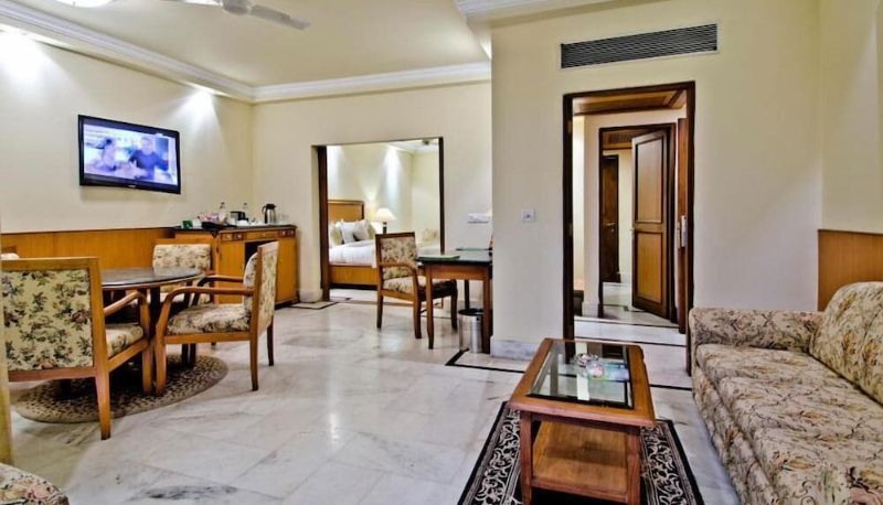Info - MK Hotel