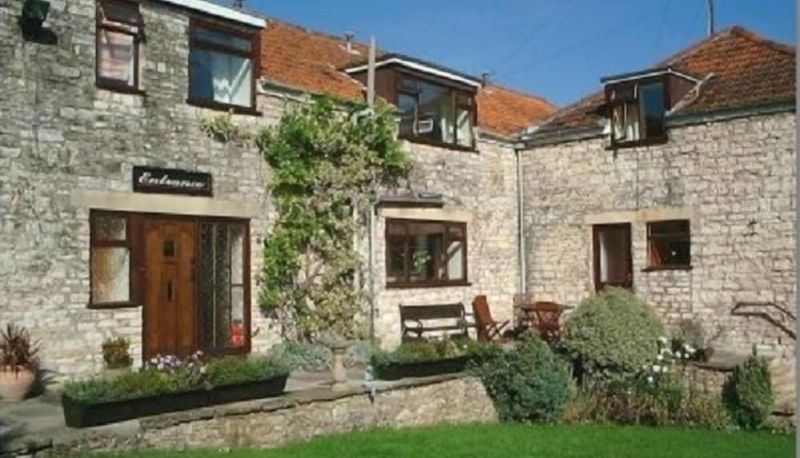 Area esterna dell'hotel - The Old Malt House Hotel