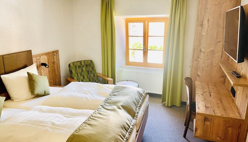 Info - Hotel Weingut Dehren
