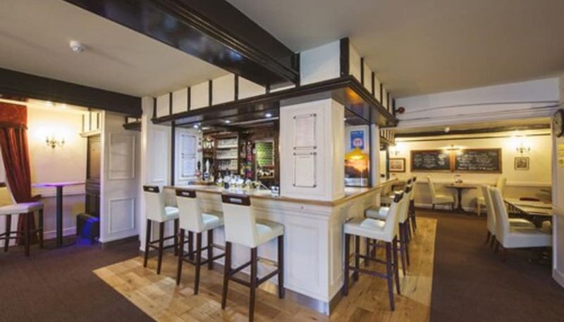 Informacje - The Newtown House Hotel
