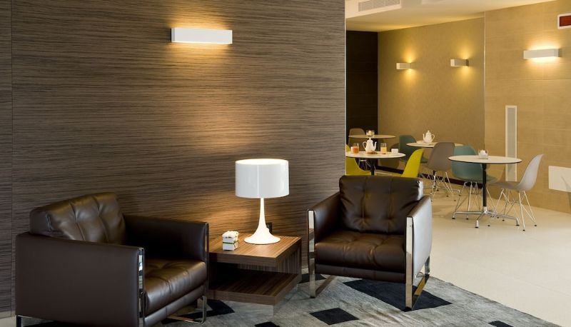 Hall - Viola Mhotel