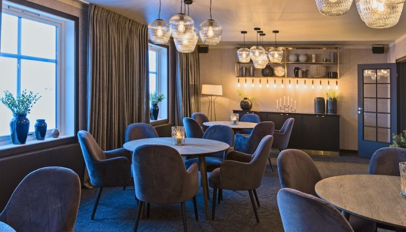 Salon - Funken Lodge