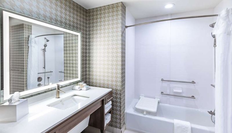 Zimmer - Home2 Suites by Hilton Midland East