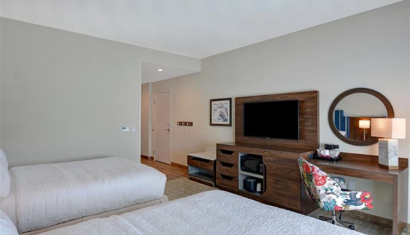Zimmer - Hampton Inn & Suites Nashville Downtown Capitol View