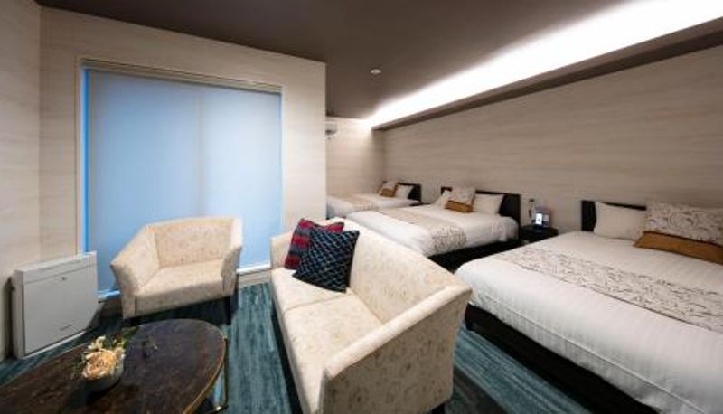 Dreibettzimmer - GRAND BASE Takamatsu