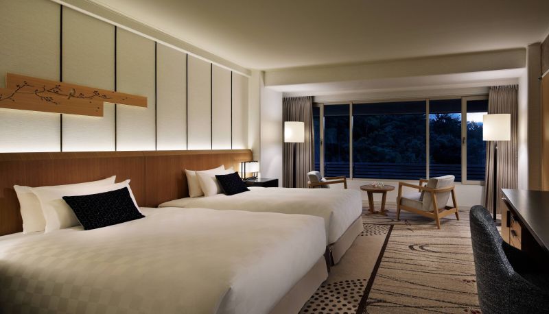 Kamer - The Prince Kyoto Takaragaike Autograph Collection