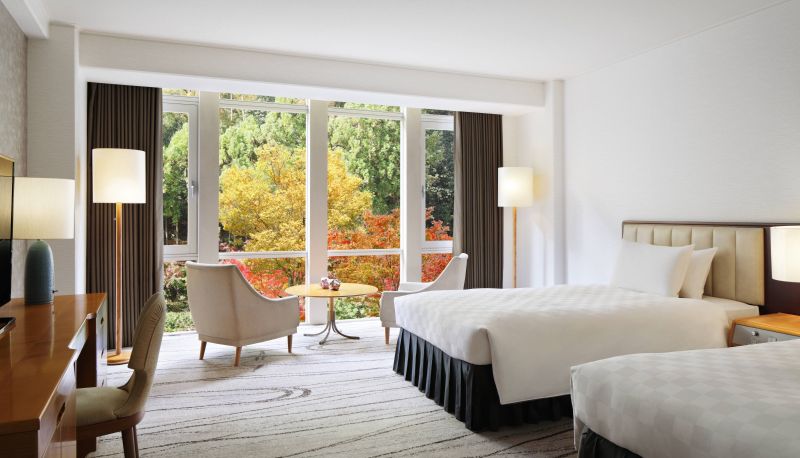 Kamer - The Prince Kyoto Takaragaike Autograph Collection