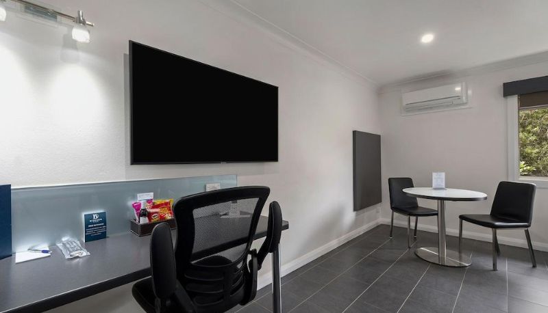 Business room - Bluegum Dubbo Motel