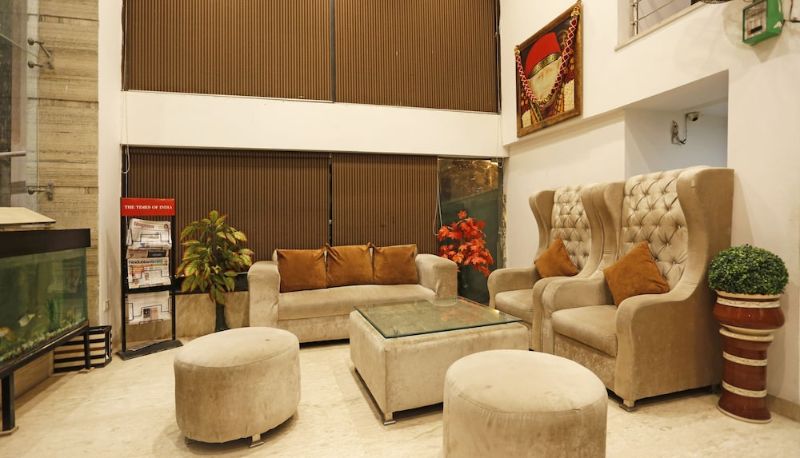 Sala - Collection O 8479 Hotel Ambience