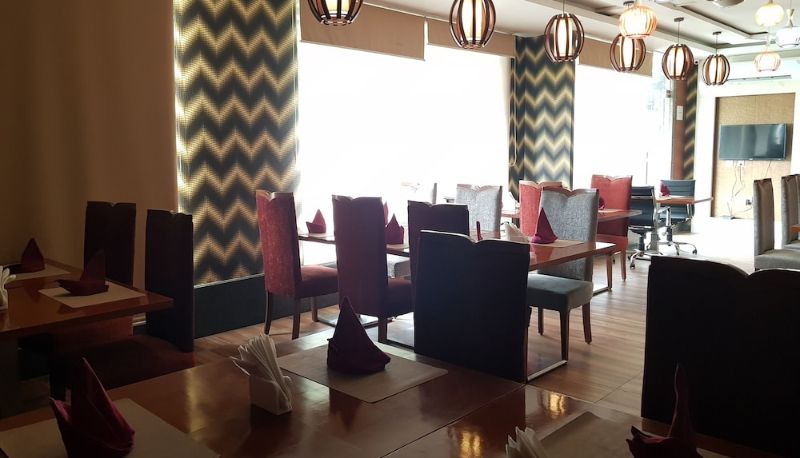 Ristorante - HOTEL PLATINUM PALACE NEAR MEDANTA HOSPITAL SECTOR 38