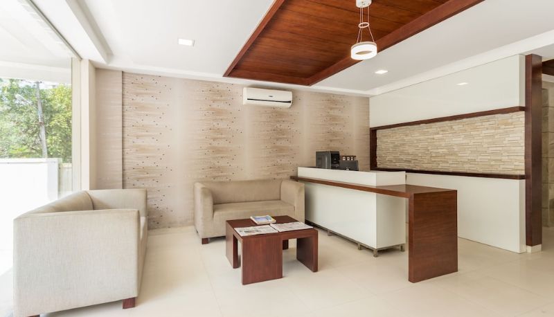 Hall - D Homz Suite
