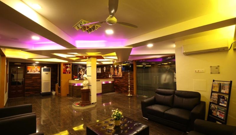 Hal - Hotel Lotus